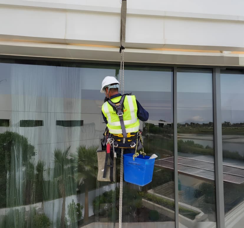 Facade Cleaning Service